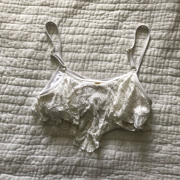 *SOLD* 
ROXY Crochet-style White Bikini - Picture 3 of 5